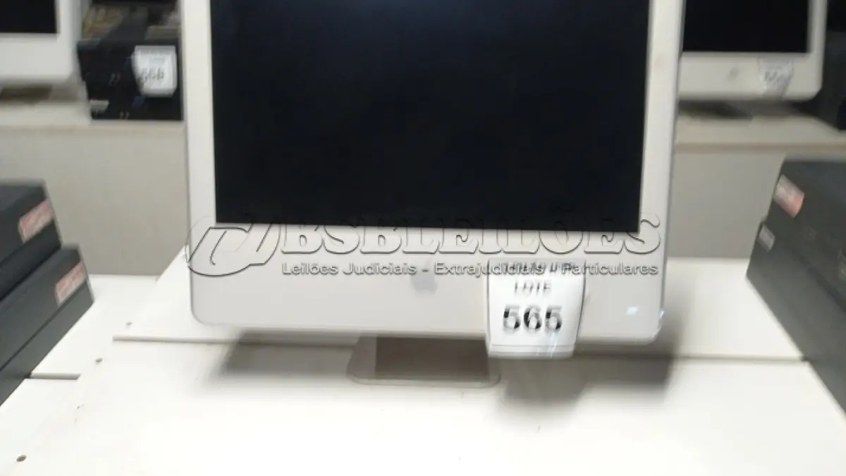LOTE 565 - 01 IMAC. (NO ESTADO) ATENÇÃO! FAZER A VISITAÇÃO ANTES DE ARREMATAR, NÃO SABEMOS SE FUNCIONA, LEILÃO NÃO TEM GARANTIA E NEM DEVOLUÇÃO, SUJEITO A POSSÍVEIS AVARIAS VISÍVEIS/OCULTAS E/OU AUSÊNCIA DE COMPONENTES.