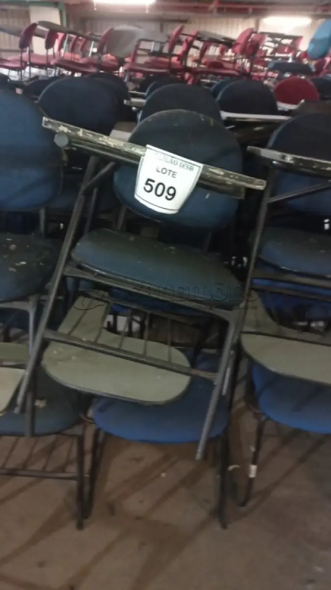 LOTE 509 - 10 CADEIRAS UNIVERSITÁRIAS. (NO ESTADO) ATENÇÃO! FAZER A VISITAÇÃO ANTES DE ARREMATAR, NÃO SABEMOS SE FUNCIONA, LEILÃO NÃO TEM GARANTIA E NEM DEVOLUÇÃO, SUJEITO A POSSÍVEIS AVARIAS VISÍVEIS/OCULTAS E/OU AUSÊNCIA DE COMPONENTES.