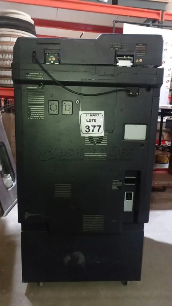 LOTE 377 - 01 COPIADORA TASKALFA 2551CI 110V MARCA KYOCERA. (NO ESTADO) ATENÇÃO! FAZER A VISITAÇÃO ANTES DE ARREMATAR, NÃO SABEMOS SE FUNCIONA, LEILÃO NÃO TEM GARANTIA E NEM DEVOLUÇÃO, SUJEITO A POSSÍVEIS AVARIAS VISÍVEIS/OCULTAS E/OU AUSÊNCIA DE COMPONENTES.