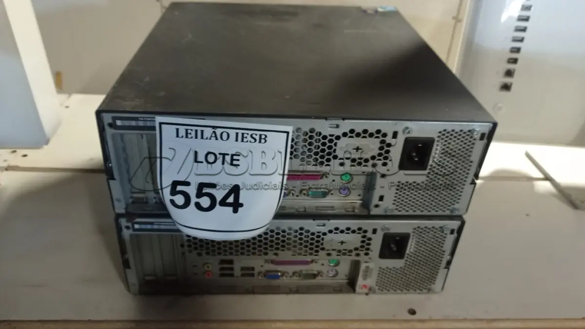 LOTE 554 - 02 CPUS LENOVO. (NO ESTADO) ATENÇÃO! FAZER A VISITAÇÃO ANTES DE ARREMATAR, NÃO SABEMOS SE FUNCIONA, LEILÃO NÃO TEM GARANTIA E NEM DEVOLUÇÃO, SUJEITO A POSSÍVEIS AVARIAS VISÍVEIS/OCULTAS E/OU AUSÊNCIA DE COMPONENTES.