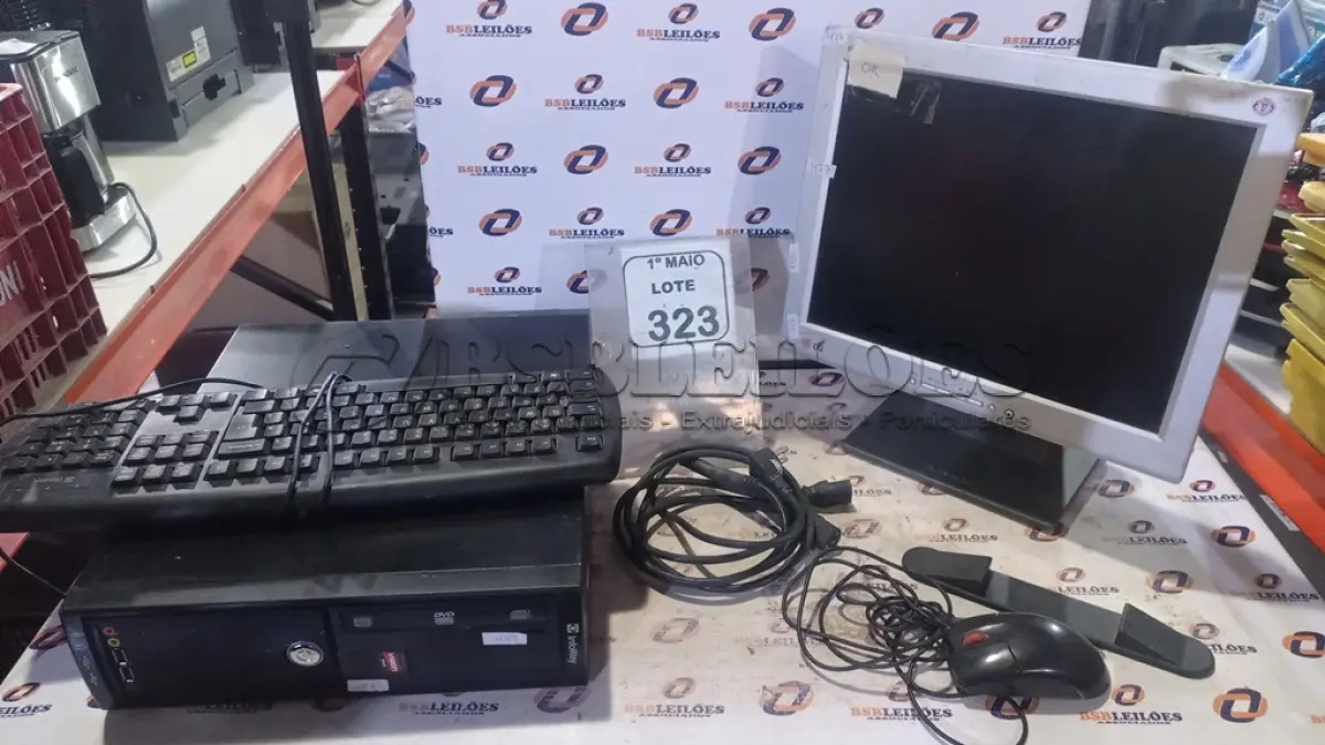 LOTE 323 - 01 CPU INFORWAY 4GB HD 500, 01 MOUSE, 01 TECLADO, 01BASE DE CPU, 01 CABO DE FORÇA E 01 MONITOR MARCA LG. (NO ESTADO) ATENÇÃO! FAZER A VISITAÇÃO ANTES DE ARREMATAR, NÃO SABEMOS SE FUNCIONA. LEILÃO NÃO TEM GARANTIA E NEM DEVOLUÇÃO, SUJEITO A POSSÍVEIS AVARIAS VISÍVEIS/OCULTAS E/OU AUSÊNCIA DE COMPONENTES.