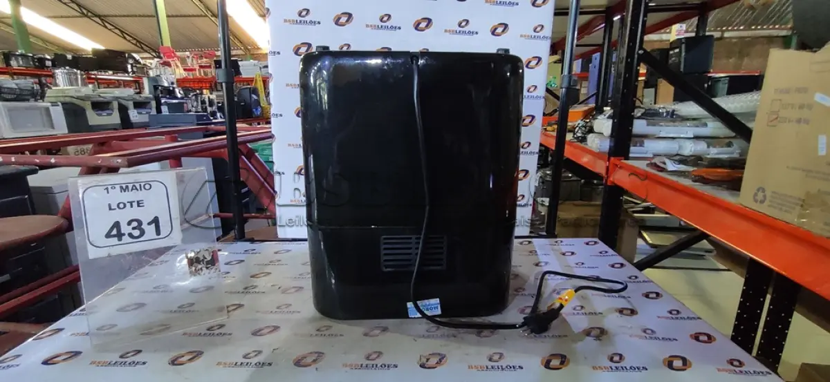LOTE 431 - 01 AIR FRYER / FORNO 12L 220V MARCA MONDIAL. (NO ESTADO) ATENÇÃO! FAZER A VISITAÇÃO ANTES DE ARREMATAR, NÃO SABEMOS SE FUNCIONA, LEILÃO NÃO TEM GARANTIA E NEM DEVOLUÇÃO, SUJEITO A POSSÍVEIS AVARIAS VISÍVEIS/OCULTAS E/OU AUSÊNCIA DE COMPONENTES.