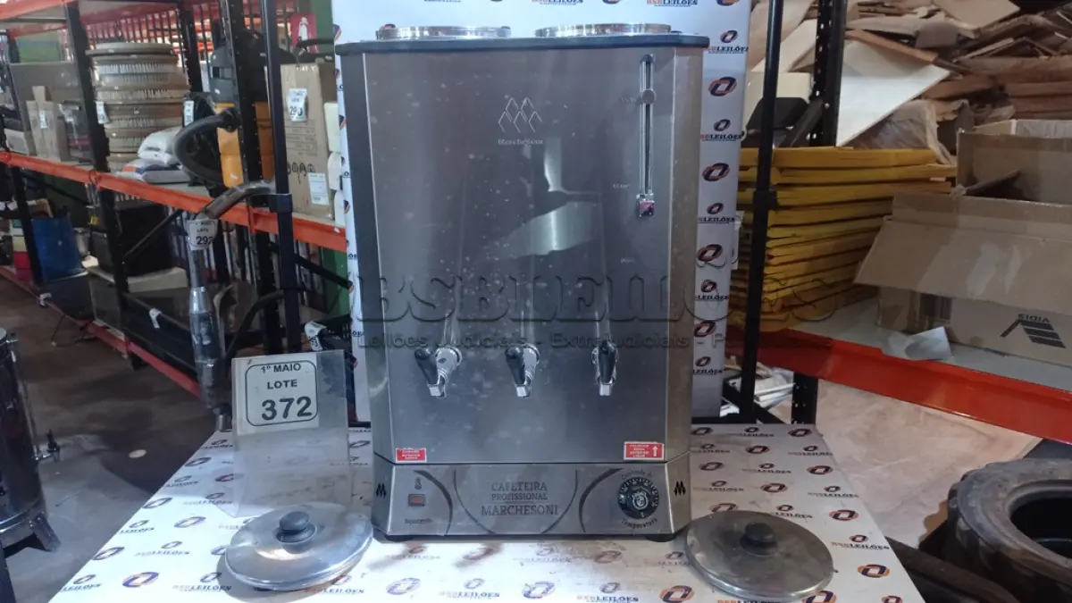 LOTE 372 - 01 CAFETERIA INDUSTRIAL EM INOX. (NO ESTADO) ATENÇÃO! FAZER A VISITAÇÃO ANTES DE ARREMATAR, NÃO SABEMOS SE FUNCIONA, LEILÃO NÃO TEM GARANTIA E NEM DEVOLUÇÃO, SUJEITO A POSSÍVEIS AVARIAS VISÍVEIS/OCULTAS E/OU AUSÊNCIA DE COMPONENTES.