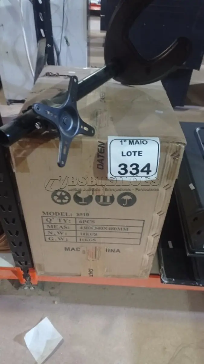 LOTE 334 - 06 SUPORTES DE MONITOR MARCA DATEN. (NO ESTADO) ATENÇÃO! FAZER A VISITAÇÃO ANTES DE ARREMATAR, NÃO SABEMOS SE FUNCIONA, LEILÃO NÃO TEM GARANTIA E NEM DEVOLUÇÃO, SUJEITO A POSSÍVEIS AVARIAS VISÍVEIS/OCULTAS E/OU AUSÊNCIA DE COMPONENTES.