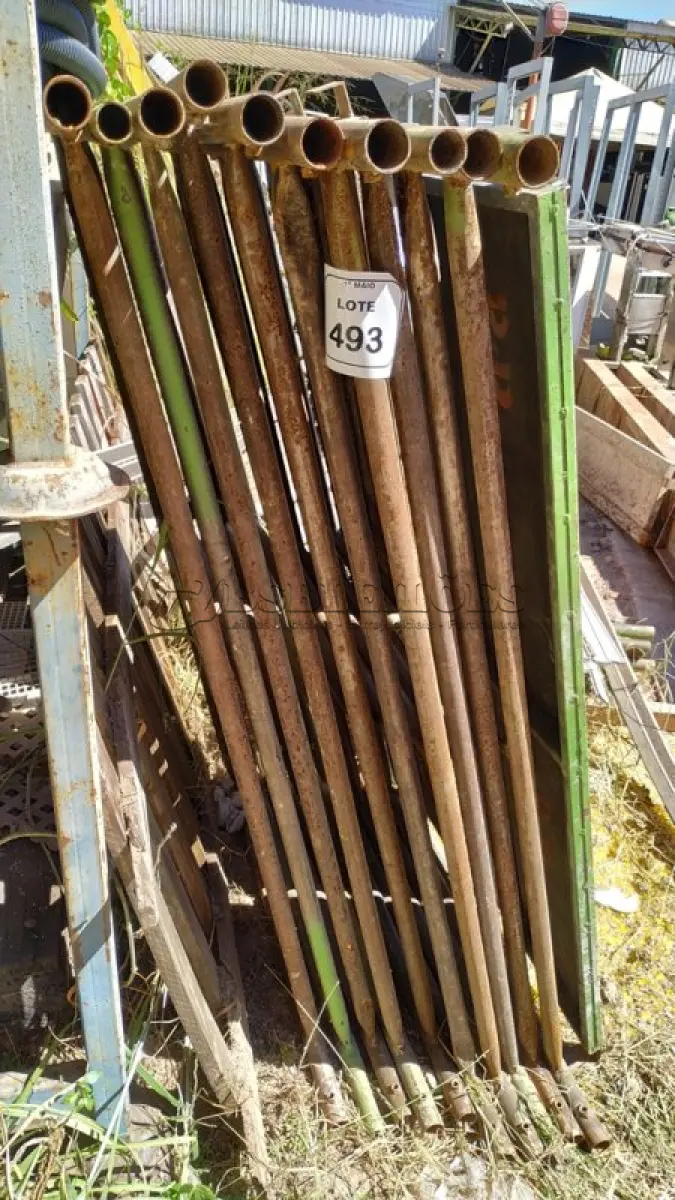 LOTE 493 - 10 PEÇAS DE ANDAIME COM 02 PLATAFORMAS.(NO ESTADO) ATENÇÃO! FAZER A VISITAÇÃO ANTES DE ARREMATAR, NÃO SABEMOS SE FUNCIONA, LEILÃO NÃO TEM GARANTIA E NEM DEVOLUÇÃO, SUJEITO A POSSÍVEIS AVARIAS VISÍVEIS/OCULTAS E/OU AUSÊNCIA DE COMPONENTES.