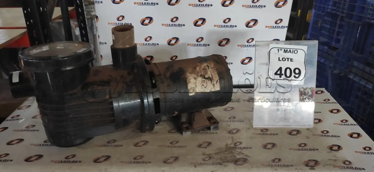 LOTE 409 - 01 BOMBA DE PISCINA MARCA DANCOR. (NO ESTADO) ATENÇÃO! FAZER A VISITAÇÃO ANTES DE ARREMATAR, NÃO SABEMOS SE FUNCIONA, LEILÃO NÃO TEM GARANTIA E NEM DEVOLUÇÃO, SUJEITO A POSSÍVEIS AVARIAS VISÍVEIS/OCULTAS E/OU AUSÊNCIA DE COMPONENTES.