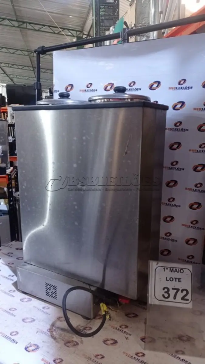 LOTE 372 - 01 CAFETERIA INDUSTRIAL EM INOX. (NO ESTADO) ATENÇÃO! FAZER A VISITAÇÃO ANTES DE ARREMATAR, NÃO SABEMOS SE FUNCIONA, LEILÃO NÃO TEM GARANTIA E NEM DEVOLUÇÃO, SUJEITO A POSSÍVEIS AVARIAS VISÍVEIS/OCULTAS E/OU AUSÊNCIA DE COMPONENTES.