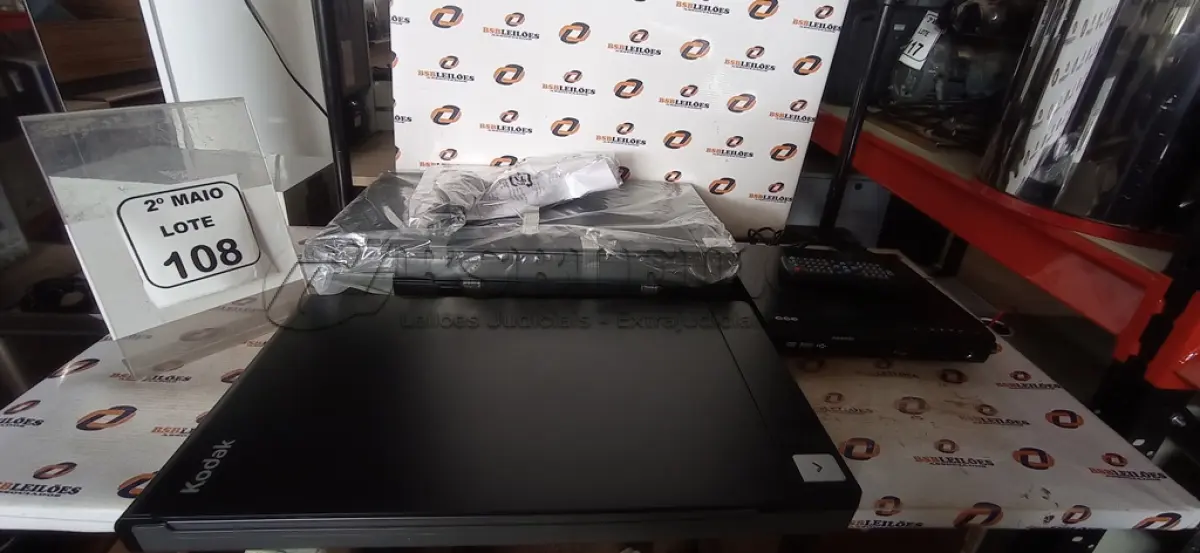 LOTE 108 - 01 APARELHO DE DVD MARCA CCE E 03 SCANNERS MARCA KODAK. (NO ESTADO) ATENÇÃO! FAZER A VISITAÇÃO ANTES DE ARREMATAR, NÃO SABEMOS SE FUNCIONA, LEILÃO NÃO TEM GARANTIA E NEM DEVOLUÇÃO, SUJEITO A POSSÍVEIS AVARIAS VISÍVEIS/OCULTAS E/OU AUSÊNCIA DE COMPONENTES.
