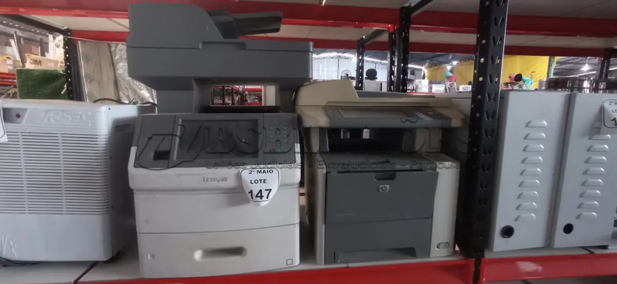 LOTE 147 - 02 IMPRESSORAS MARCA LEXMARK. (NO ESTADO) ATENÇÃO! FAZER A VISITAÇÃO ANTES DE ARREMATAR, NÃO SABEMOS SE FUNCIONA, LEILÃO NÃO TEM GARANTIA E NEM DEVOLUÇÃO, SUJEITO A POSSÍVEIS AVARIAS VISÍVEIS/OCULTAS E/OU AUSÊNCIA DE COMPONENTES.