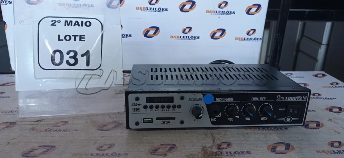 LOTE 031 - 01 RECEPTOR DE MICROFONE MODELO SLIM1000 MARCA FRAHM. (NO ESTADO) ATENÇÃO! FAZER A VISITAÇÃO ANTES DE ARREMATAR, NÃO SABEMOS SE FUNCIONA, LEILÃO NÃO TEM GARANTIA E NEM DEVOLUÇÃO, SUJEITO A POSSÍVEIS AVARIAS VISÍVEIS/OCULTAS E/OU AUSÊNCIA DE COMPONENTES.