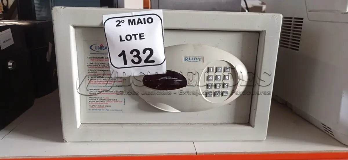 LOTE 132 - 01 COFRE DIGITAL. (NO ESTADO) ATENÇÃO! FAZER A VISITAÇÃO ANTES DE ARREMATAR, NÃO SABEMOS SE FUNCIONA, LEILÃO NÃO TEM GARANTIA E NEM DEVOLUÇÃO, SUJEITO A POSSÍVEIS AVARIAS VISÍVEIS/OCULTAS E/OU AUSÊNCIA DE COMPONENTES.