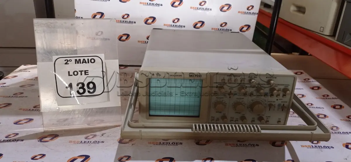 LOTE 139 - 01 OSCILOSCÓPIO MODELO MO-1251 MARCA MINIPA. (NO ESTADO) ATENÇÃO! FAZER A VISITAÇÃO ANTES DE ARREMATAR, NÃO SABEMOS SE FUNCIONA, LEILÃO NÃO TEM GARANTIA E NEM DEVOLUÇÃO, SUJEITO A POSSÍVEIS AVARIAS VISÍVEIS/OCULTAS E/OU AUSÊNCIA DE COMPONENTES.
