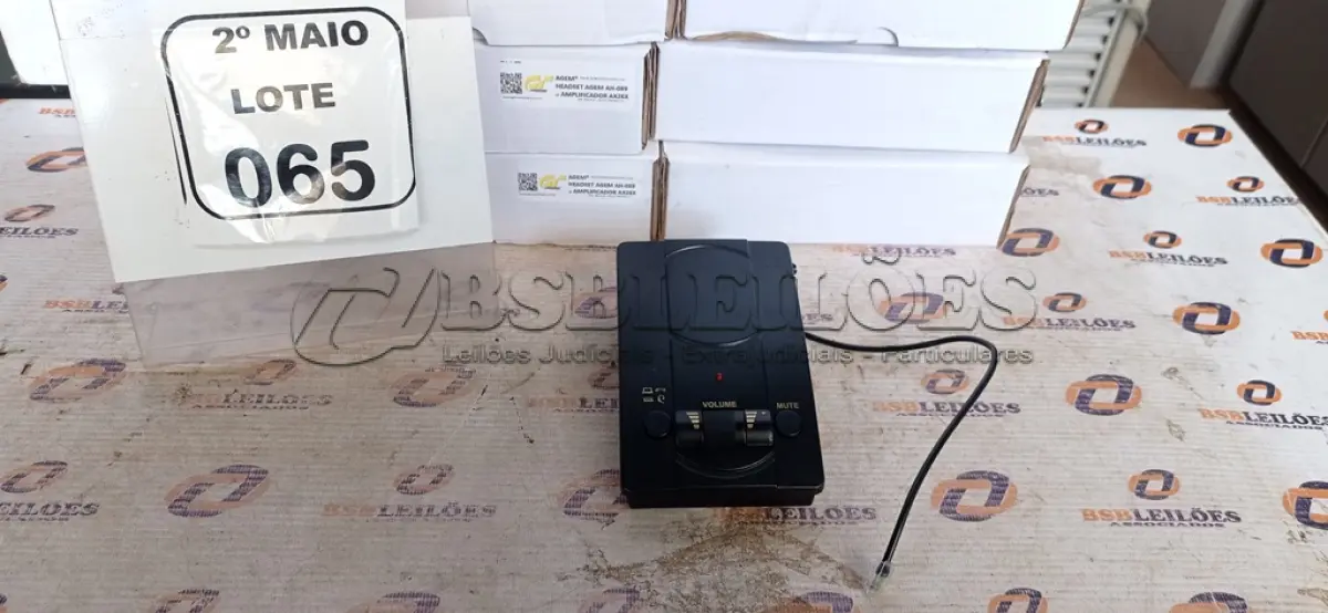 LOTE 065 - 05 AMPLIFICADORES DE HEADSET MARCA AGEM. (NO ESTADO) ATENÇÃO! FAZER A VISITAÇÃO ANTES DE ARREMATAR, NÃO SABEMOS SE FUNCIONA, LEILÃO NÃO TEM GARANTIA E NEM DEVOLUÇÃO, SUJEITO A POSSÍVEIS AVARIAS VISÍVEIS/OCULTAS E/OU AUSÊNCIA DE COMPONENTES.