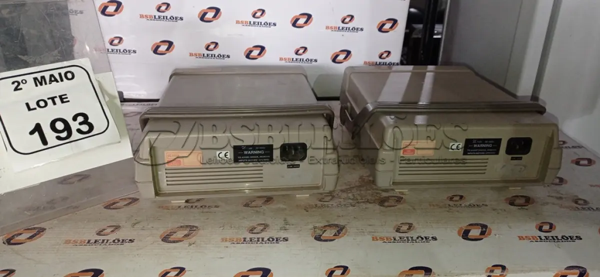 LOTE 193 - 02 GERADORES DE FUNÇÕES MODELO MFG-4200 MARCA MINIPA. (NO ESTADO) ATENÇÃO! FAZER A VISITAÇÃO ANTES DE ARREMATAR, NÃO SABEMOS SE FUNCIONA, LEILÃO NÃO TEM GARANTIA E NEM DEVOLUÇÃO, SUJEITO A POSSÍVEIS AVARIAS VISÍVEIS/OCULTAS E/OU AUSÊNCIA DE COMPONENTES.