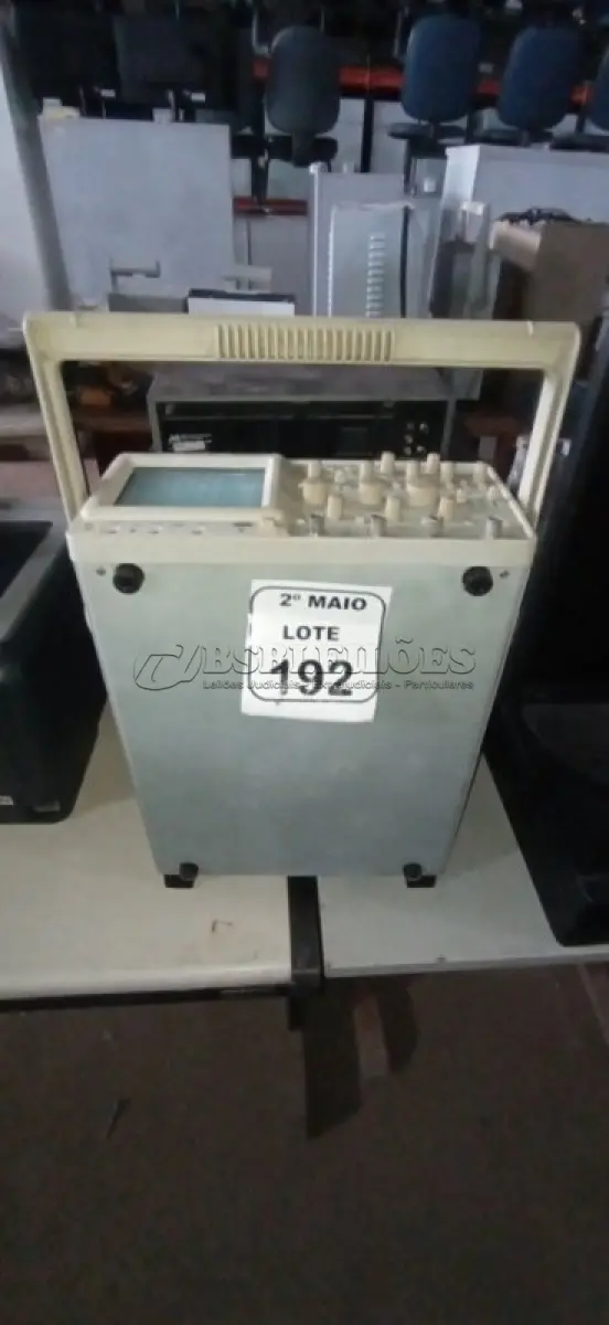 LOTE 192 - 01 OSCILOSCÓPIO MODELO MO-1251 MARCA MINIPA. (NO ESTADO) ATENÇÃO! FAZER A VISITAÇÃO ANTES DE ARREMATAR, NÃO SABEMOS SE FUNCIONA, LEILÃO NÃO TEM GARANTIA E NEM DEVOLUÇÃO, SUJEITO A POSSÍVEIS AVARIAS VISÍVEIS/OCULTAS E/OU AUSÊNCIA DE COMPONENTES.