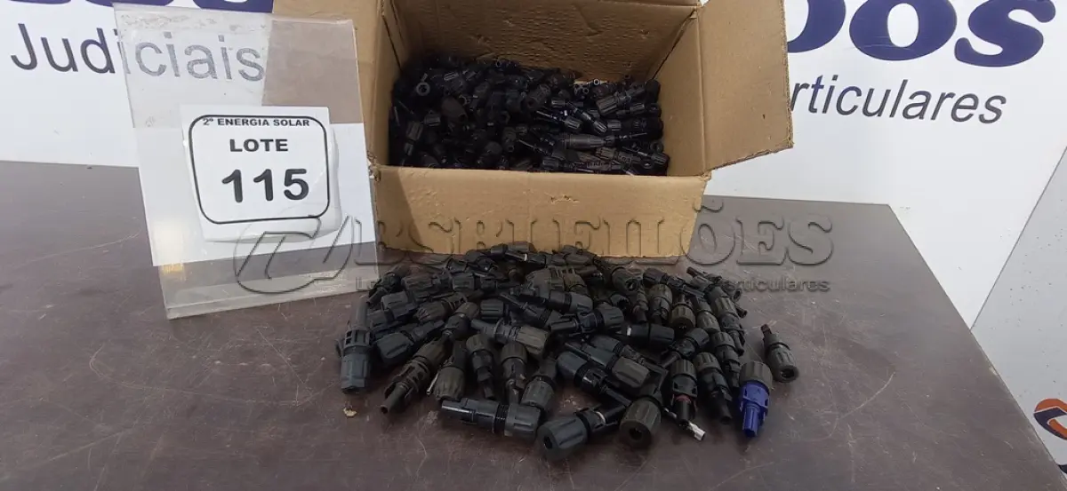 LOTE 115 - 01 LOTE COM MC4 MACHO. (NO ESTADO) ATENÇÃO! FAZER A VISITAÇÃO ANTES DE ARREMATAR, NÃO SABEMOS SE FUNCIONA, LEILÃO NÃO TEM GARANTIA E NEM DEVOLUÇÃO, SUJEITO A POSSÍVEIS AVARIAS VISÍVEIS/OCULTAS E/OU AUSÊNCIA DE COMPONENTES.