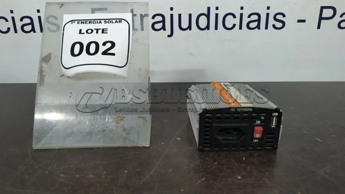LOTE 002 - 01 INVERSOR DE ONDA MODIFICADA 400WATTS ENTRADA 24V E SAÍDA 127V. (NO ESTADO) ATENÇÃO! FAZER A VISITAÇÃO ANTES DE ARREMATAR, NÃO SABEMOS SE FUNCIONA, LEILÃO NÃO TEM GARANTIA E NEM DEVOLUÇÃO, SUJEITO A POSSÍVEIS AVARIAS VISÍVEIS/OCULTAS E/OU AUSÊNCIA DE COMPONENTES.