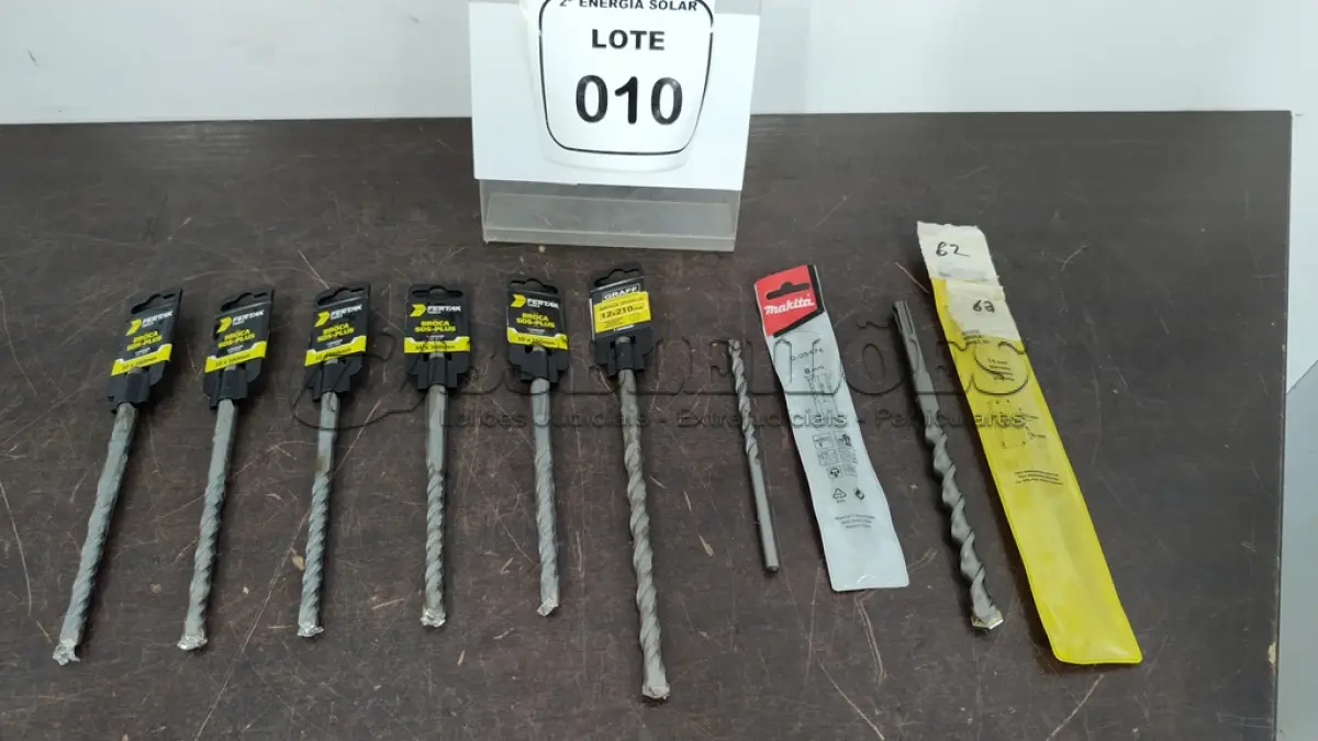 LOTE 010 - 05 BROCAS SDS-PLUS 10X160MM DE VIDA E 01 BROCA SDS-PLUS 12X210MM DE VIDA, 01 BROCA DE VIDA 8MM E 01 BROCA DE 14MM. (NO ESTADO) ATENÇÃO! FAZER A VISITAÇÃO ANTES DE ARREMATAR, NÃO SABEMOS SE FUNCIONA, LEILÃO NÃO TEM GARANTIA E NEM DEVOLUÇÃO, SUJEITO A POSSÍVEIS AVARIAS VISÍVEIS/OCULTAS E/OU AUSÊNCIA DE COMPONENTES.