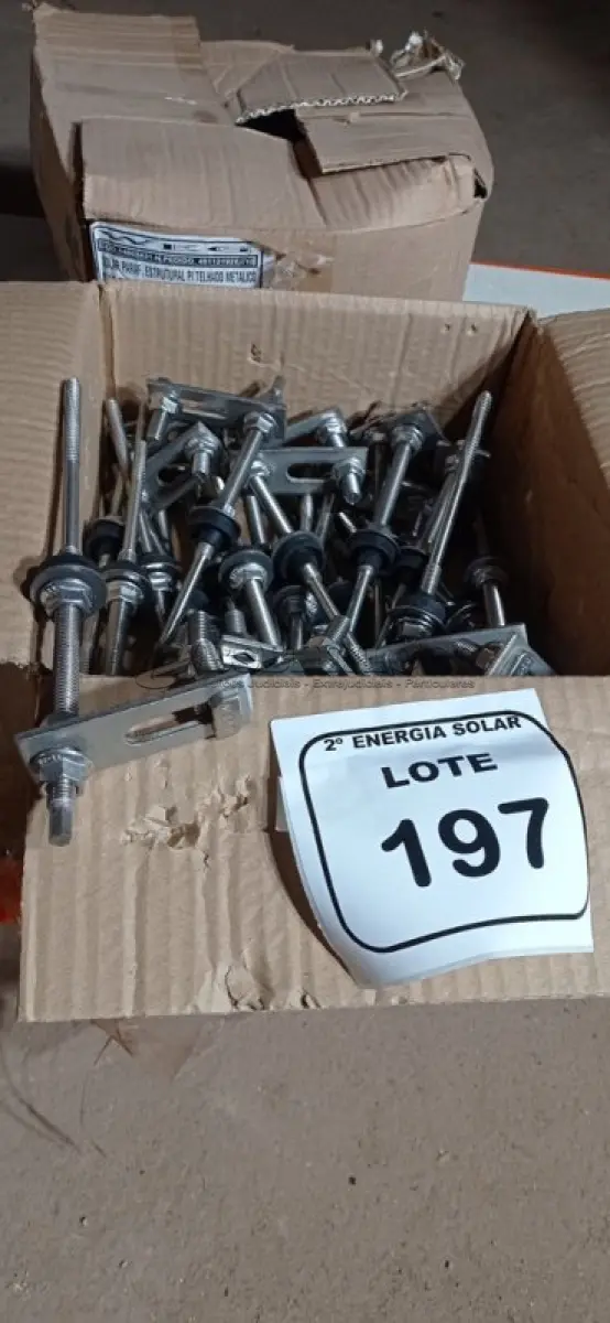 LOTE 197 - 02 CAIXAS COM PARAFUSOS DE FIXAÇÃO METÁLICO M10 X 250MM AÇO INOX.  (NO ESTADO) ATENÇÃO! FAZER A VISITAÇÃO ANTES DE ARREMATAR, NÃO SABEMOS SE FUNCIONA, LEILÃO NÃO TEM GARANTIA E NEM DEVOLUÇÃO, SUJEITO A POSSÍVEIS AVARIAS VISÍVEIS/OCULTAS E/OU AUSÊNCIA DE COMPONENTES.
