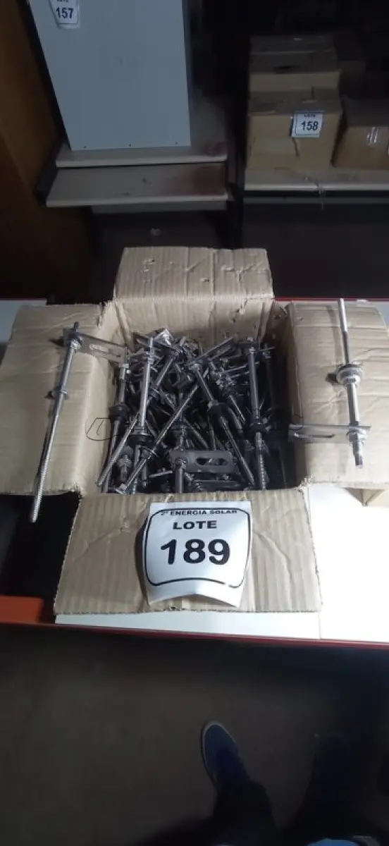 LOTE 189 - 01 CAIXA COM PARAFUSOS DE FIXAÇÃO METÁLICO M10 X 250MM AÇO INOX.  (NO ESTADO) ATENÇÃO! FAZER A VISITAÇÃO ANTES DE ARREMATAR, NÃO SABEMOS SE FUNCIONA, LEILÃO NÃO TEM GARANTIA E NEM DEVOLUÇÃO, SUJEITO A POSSÍVEIS AVARIAS VISÍVEIS/OCULTAS E/OU AUSÊNCIA DE COMPONENTES.