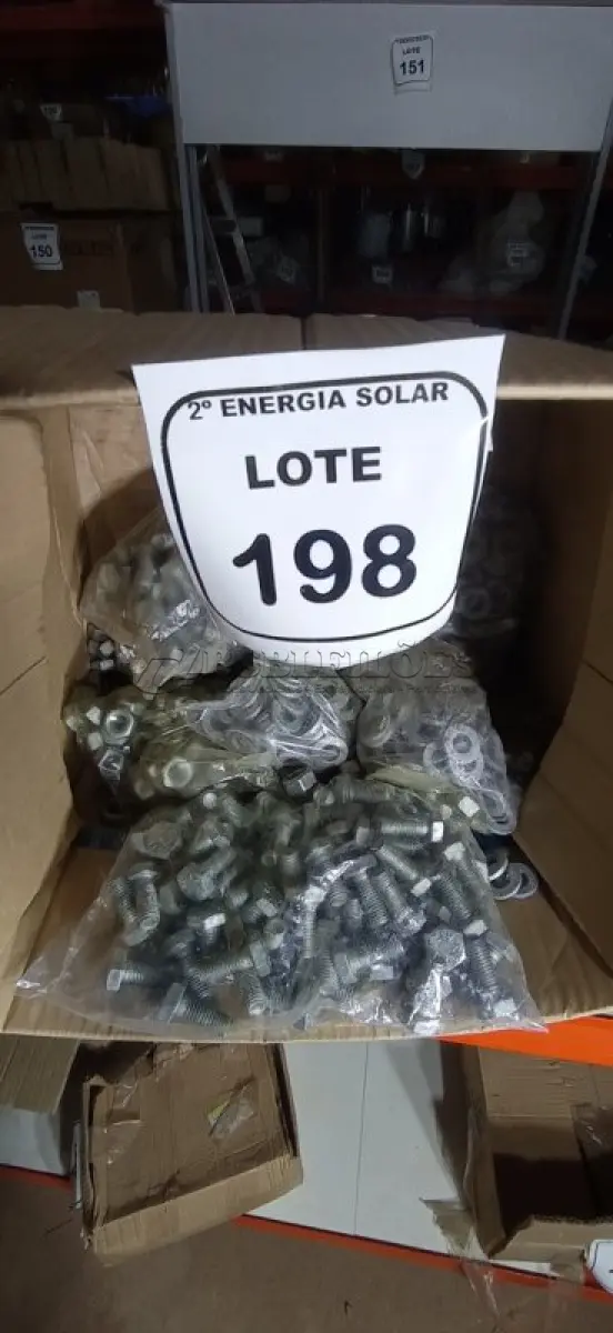 LOTE 198 - 01 CAIXA COM KIT FIXADOR ½. (NO ESTADO) ATENÇÃO! FAZER A VISITAÇÃO ANTES DE ARREMATAR, NÃO SABEMOS SE FUNCIONA, LEILÃO NÃO TEM GARANTIA E NEM DEVOLUÇÃO, SUJEITO A POSSÍVEIS AVARIAS VISÍVEIS/OCULTAS E/OU AUSÊNCIA DE COMPONENTES.