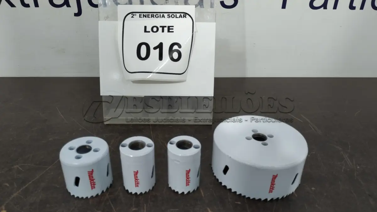 LOTE 016 - 02 SERRAS COPO 35MM E 01 SERRA COPO DE 102MM, SERRAS COPO 48MM MARCA MAKITA. (NO ESTADO) ATENÇÃO! FAZER A VISITAÇÃO ANTES DE ARREMATAR, NÃO SABEMOS SE FUNCIONA, LEILÃO NÃO TEM GARANTIA E NEM DEVOLUÇÃO, SUJEITO A POSSÍVEIS AVARIAS VISÍVEIS/OCULTAS E/OU AUSÊNCIA DE COMPONENTES.