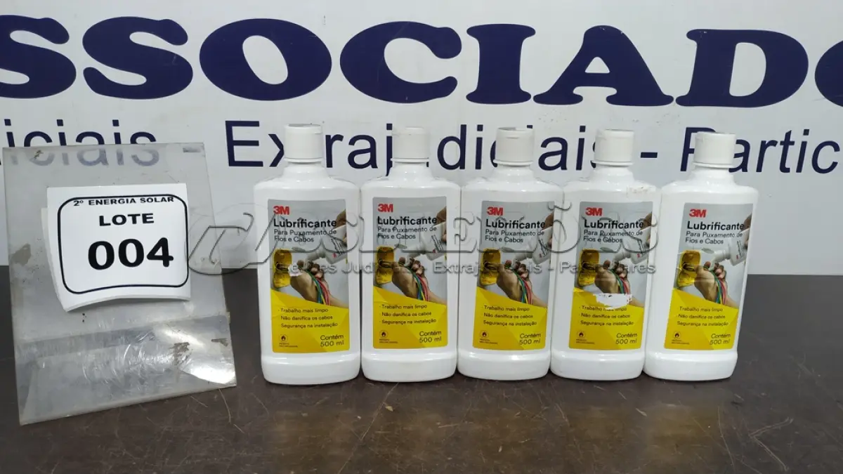 LOTE 004 - 05 LUBRIFICANTES PARA PUXAMENTO DE FIOS E CABOS 500 ML CADA MARCA 3M. (NO ESTADO) ATENÇÃO! FAZER A VISITAÇÃO ANTES DE ARREMATAR, NÃO SABEMOS SE FUNCIONA, LEILÃO NÃO TEM GARANTIA E NEM DEVOLUÇÃO, SUJEITO A POSSÍVEIS AVARIAS VISÍVEIS/OCULTAS E/OU AUSÊNCIA DE COMPONENTES.
