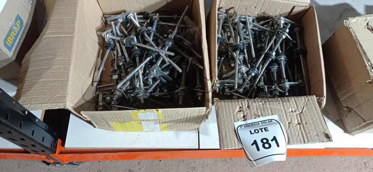 LOTE 181 - 02 CAIXAS COM PARAFUSOS DE FIXAÇÃO METÁLICO M10 X 250MM AÇO INOX.  (NO ESTADO) ATENÇÃO! FAZER A VISITAÇÃO ANTES DE ARREMATAR, NÃO SABEMOS SE FUNCIONA, LEILÃO NÃO TEM GARANTIA E NEM DEVOLUÇÃO, SUJEITO A POSSÍVEIS AVARIAS VISÍVEIS/OCULTAS E/OU AUSÊNCIA DE COMPONENTES.