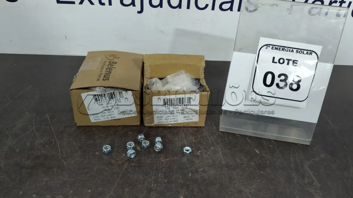 LOTE 038 - 02 CAIXAS COM PORCAS TRAVANTED ALTA ZINCADA 5/16-18. (NO ESTADO) ATENÇÃO! FAZER A VISITAÇÃO ANTES DE ARREMATAR, NÃO SABEMOS SE FUNCIONA, LEILÃO NÃO TEM GARANTIA E NEM DEVOLUÇÃO, SUJEITO A POSSÍVEIS AVARIAS VISÍVEIS/OCULTAS E/OU AUSÊNCIA DE COMPONENTES.