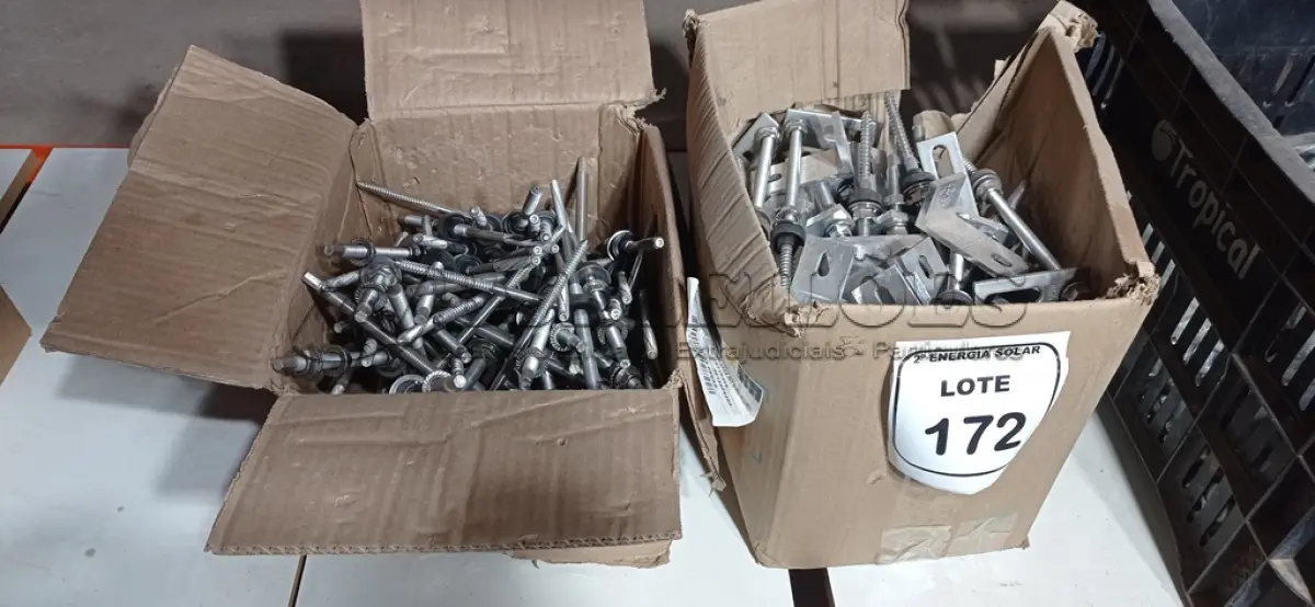 LOTE 172 - 02 CAIXAS COM PARAFUSOS DE FIXAÇÃO METÁLICO M10 X 250MM AÇO INOX.  (NO ESTADO) ATENÇÃO! FAZER A VISITAÇÃO ANTES DE ARREMATAR, NÃO SABEMOS SE FUNCIONA, LEILÃO NÃO TEM GARANTIA E NEM DEVOLUÇÃO, SUJEITO A POSSÍVEIS AVARIAS VISÍVEIS/OCULTAS E/OU AUSÊNCIA DE COMPONENTES.