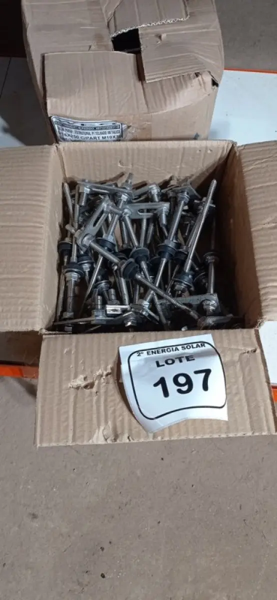 LOTE 197 - 02 CAIXAS COM PARAFUSOS DE FIXAÇÃO METÁLICO M10 X 250MM AÇO INOX.  (NO ESTADO) ATENÇÃO! FAZER A VISITAÇÃO ANTES DE ARREMATAR, NÃO SABEMOS SE FUNCIONA, LEILÃO NÃO TEM GARANTIA E NEM DEVOLUÇÃO, SUJEITO A POSSÍVEIS AVARIAS VISÍVEIS/OCULTAS E/OU AUSÊNCIA DE COMPONENTES.
