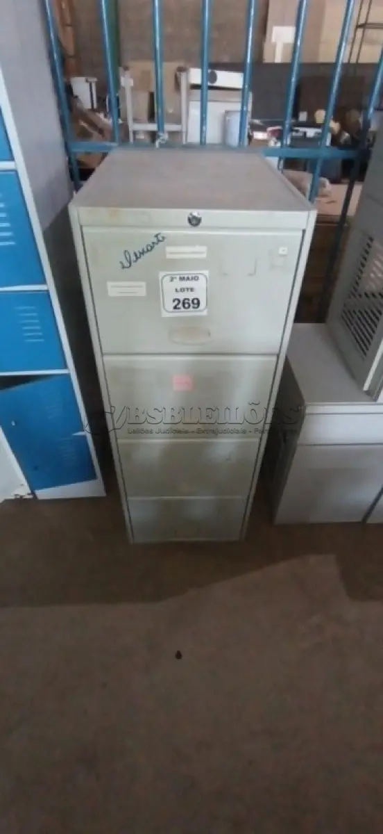LOTE 269 - 01 ARQUIVO DE AÇO COM 04 GAVETAS. (NO ESTADO) ATENÇÃO! FAZER A VISITAÇÃO ANTES DE ARREMATAR, NÃO SABEMOS SE FUNCIONA, LEILÃO NÃO TEM GARANTIA E NEM DEVOLUÇÃO, SUJEITO A POSSÍVEIS AVARIAS VISÍVEIS/OCULTAS E/OU AUSÊNCIA DE COMPONENTES.