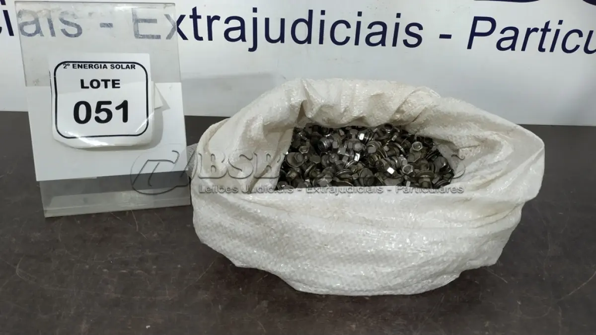 LOTE 051 - 01 SACO COM PARAFUSOS SEXTAVADOS COM ARRUELAS E PORCA. (NO ESTADO) ATENÇÃO! FAZER A VISITAÇÃO ANTES DE ARREMATAR, NÃO SABEMOS SE FUNCIONA, LEILÃO NÃO TEM GARANTIA E NEM DEVOLUÇÃO, SUJEITO A POSSÍVEIS AVARIAS VISÍVEIS/OCULTAS E/OU AUSÊNCIA DE COMPONENTES.