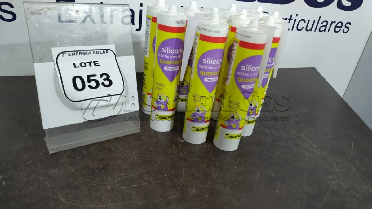 LOTE 053 - 14 BISNAGAS DE SILICONE ACÉTICO MULTIUSO QUARTZOLIT. (NO ESTADO) ATENÇÃO! FAZER A VISITAÇÃO ANTES DE ARREMATAR, NÃO SABEMOS SE FUNCIONA, LEILÃO NÃO TEM GARANTIA E NEM DEVOLUÇÃO, SUJEITO A POSSÍVEIS AVARIAS VISÍVEIS/OCULTAS E/OU AUSÊNCIA DE COMPONENTES.