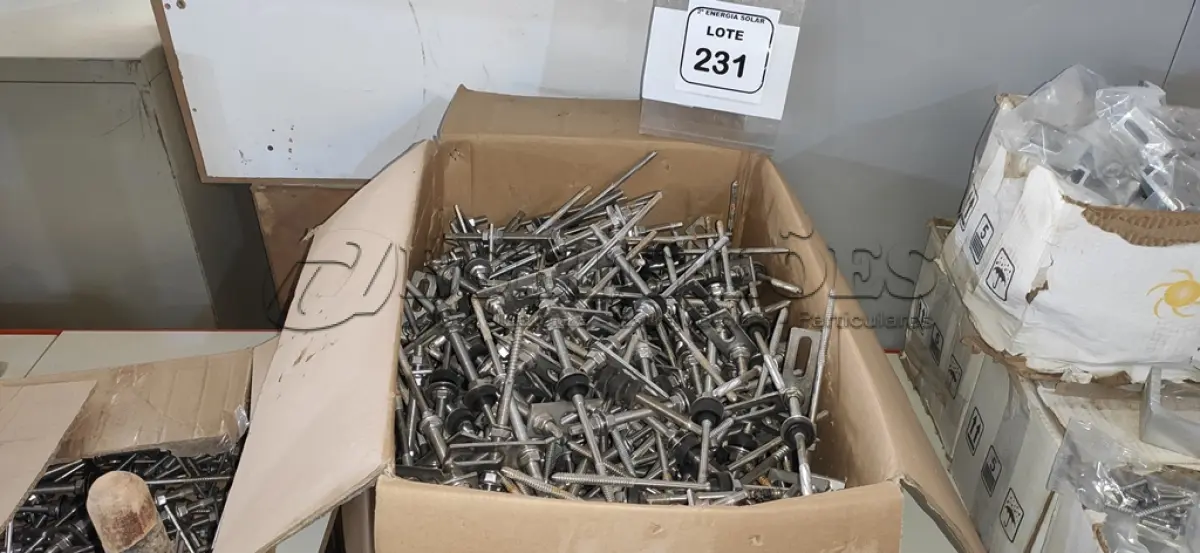 LOTE 231 - 01 CAIXA COM PARAFUSOS DE FIXAÇÃO METÁLICO M10 X 250MM AÇO INOX.  (NO ESTADO) ATENÇÃO! FAZER A VISITAÇÃO ANTES DE ARREMATAR, NÃO SABEMOS SE FUNCIONA, LEILÃO NÃO TEM GARANTIA E NEM DEVOLUÇÃO, SUJEITO A POSSÍVEIS AVARIAS VISÍVEIS/OCULTAS E/OU 