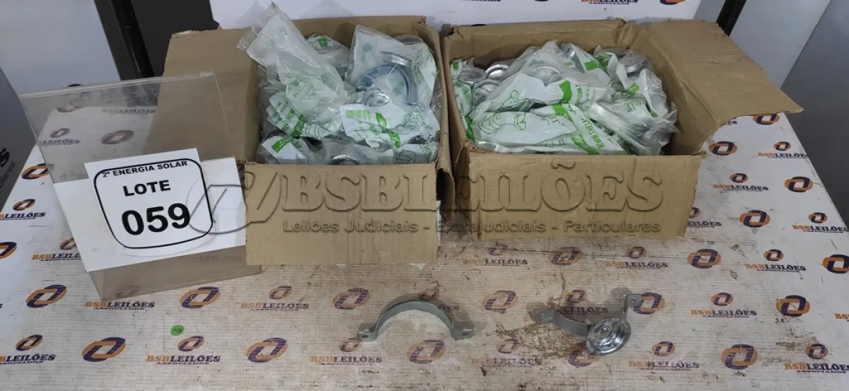 LOTE 059 - 01 LOTE COM ABRAÇADEIRAS COPO DIVERSAS. (NO ESTADO) ATENÇÃO! FAZER A VISITAÇÃO ANTES DE ARREMATAR, NÃO SABEMOS SE FUNCIONA, LEILÃO NÃO TEM GARANTIA E NEM DEVOLUÇÃO, SUJEITO A POSSÍVEIS AVARIAS VISÍVEIS/OCULTAS E/OU AUSÊNCIA DE COMPONENTES.