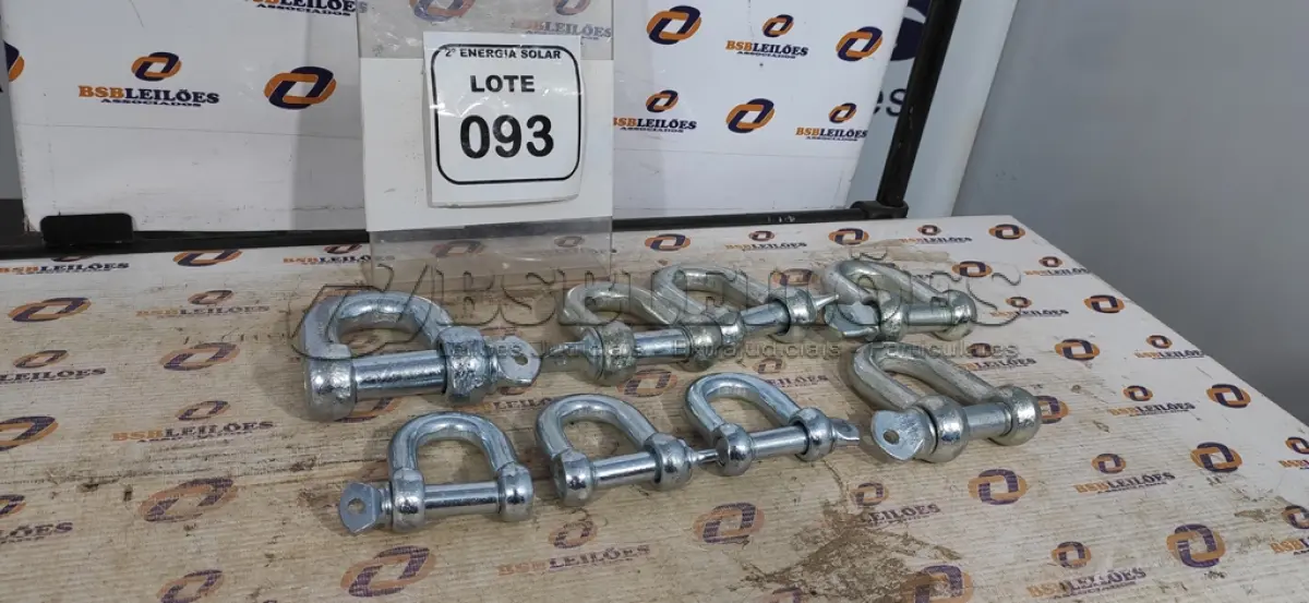 LOTE 093 - 01 LOTE COM MANILHA RETA PARA CABO DE AÇO. (NO ESTADO) ATENÇÃO! FAZER A VISITAÇÃO ANTES DE ARREMATAR, NÃO SABEMOS SE FUNCIONA, LEILÃO NÃO TEM GARANTIA E NEM DEVOLUÇÃO, SUJEITO A POSSÍVEIS AVARIAS VISÍVEIS/OCULTAS E/OU AUSÊNCIA DE COMPONENTES.