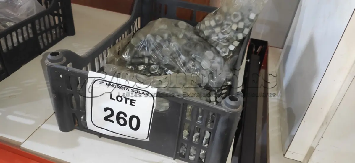 LOTE 260 - 01 CAIXA COM KIT FIXADOR ½. (NO ESTADO) ATENÇÃO! FAZER A VISITAÇÃO ANTES DE ARREMATAR, NÃO SABEMOS SE FUNCIONA, LEILÃO NÃO TEM GARANTIA E NEM DEVOLUÇÃO, SUJEITO A POSSÍVEIS AVARIAS VISÍVEIS/OCULTAS E/OU 