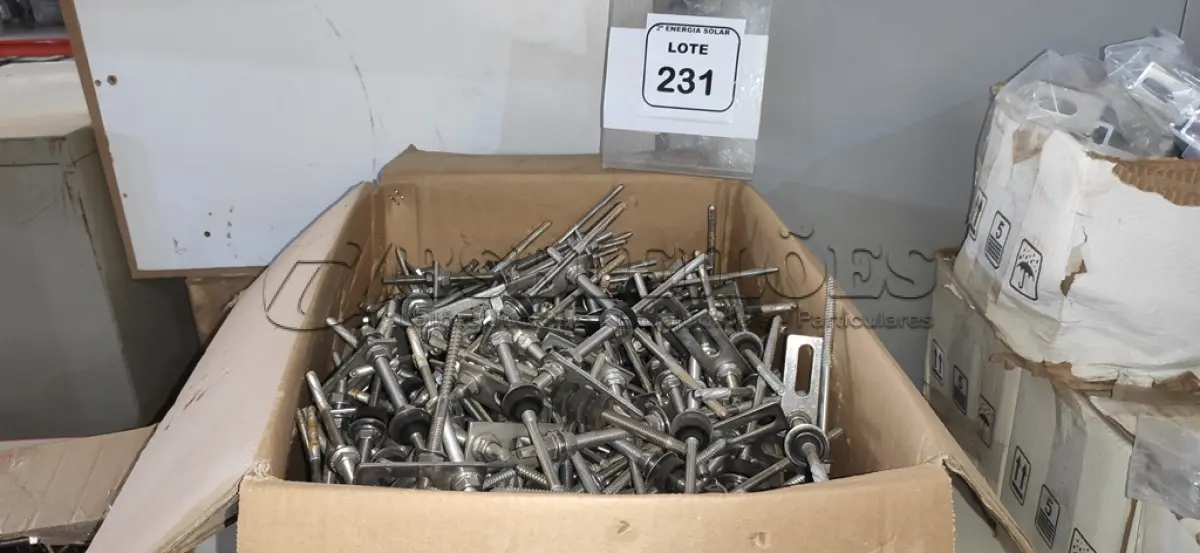 LOTE 231 - 01 CAIXA COM PARAFUSOS DE FIXAÇÃO METÁLICO M10 X 250MM AÇO INOX.  (NO ESTADO) ATENÇÃO! FAZER A VISITAÇÃO ANTES DE ARREMATAR, NÃO SABEMOS SE FUNCIONA, LEILÃO NÃO TEM GARANTIA E NEM DEVOLUÇÃO, SUJEITO A POSSÍVEIS AVARIAS VISÍVEIS/OCULTAS E/OU 