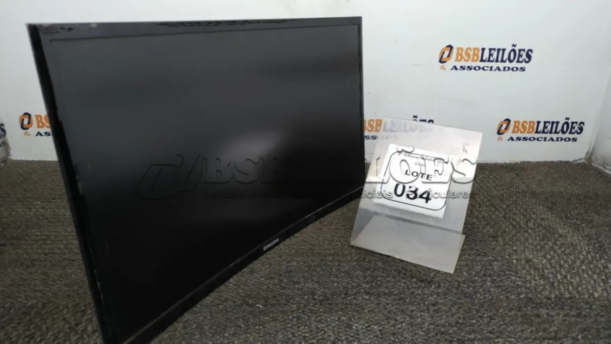 LOTE 034 - 01 MONITOR 24” TELA CURVA SEM PÉ MARCA SAMSUNG. (NO ESTADO EM QUE SE ENCONTRA. SUJEITO A AVARIAS OCULTAS/VISÍVEIS) AV9733Y