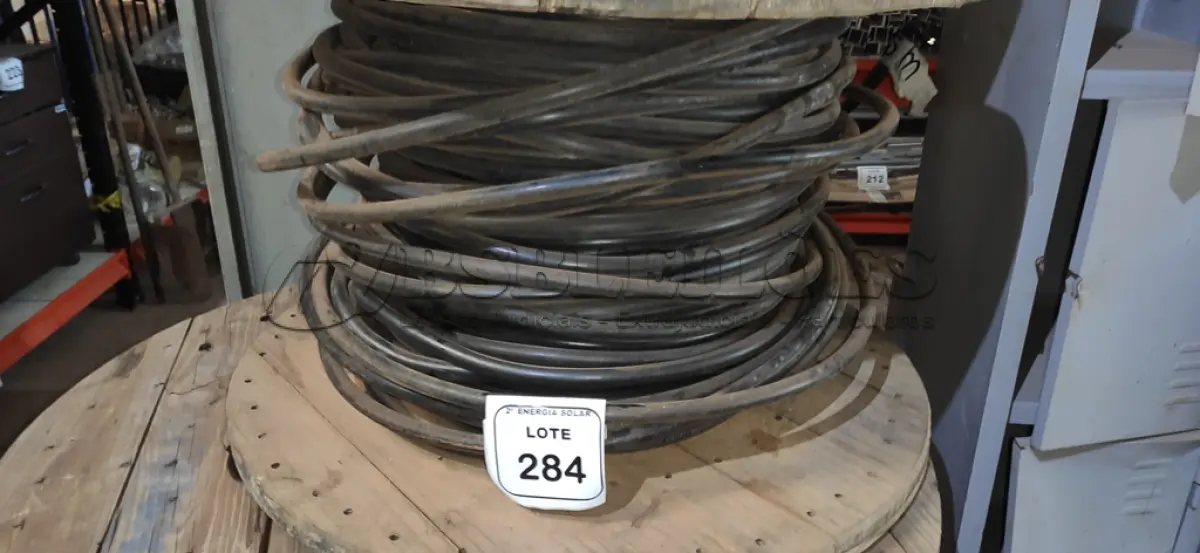LOTE 284 - 115M DE FIO EM ALUMÍNIO ISOLADO PRETO 0,95MM. (NO ESTADO) ATENÇÃO! FAZER A VISITAÇÃO ANTES DE ARREMATAR, NÃO SABEMOS SE FUNCIONA, LEILÃO NÃO TEM GARANTIA E NEM DEVOLUÇÃO, SUJEITO A POSSÍVEIS AVARIAS VISÍVEIS/OCULTAS