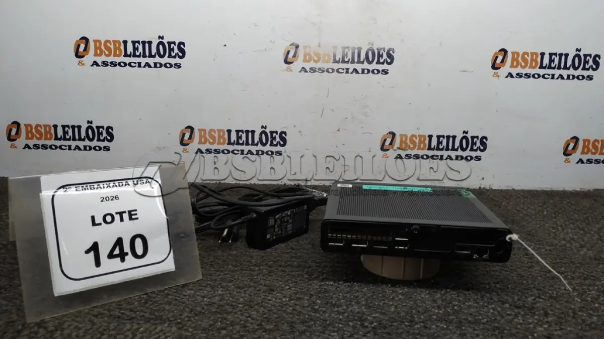 LOTE 140 - 01 CPU SEM MEMÓRIA E HD COM FONTE MARCA HP ELETE DESK. (NO ESTADO EM QUE SE ENCONTRA. SUJEITO A AVARIAS OCULTAS/VISÍVEIS.) BM0673X