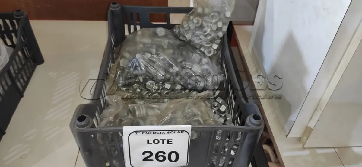 LOTE 260 - 01 CAIXA COM KIT FIXADOR ½. (NO ESTADO) ATENÇÃO! FAZER A VISITAÇÃO ANTES DE ARREMATAR, NÃO SABEMOS SE FUNCIONA, LEILÃO NÃO TEM GARANTIA E NEM DEVOLUÇÃO, SUJEITO A POSSÍVEIS AVARIAS VISÍVEIS/OCULTAS E/OU 