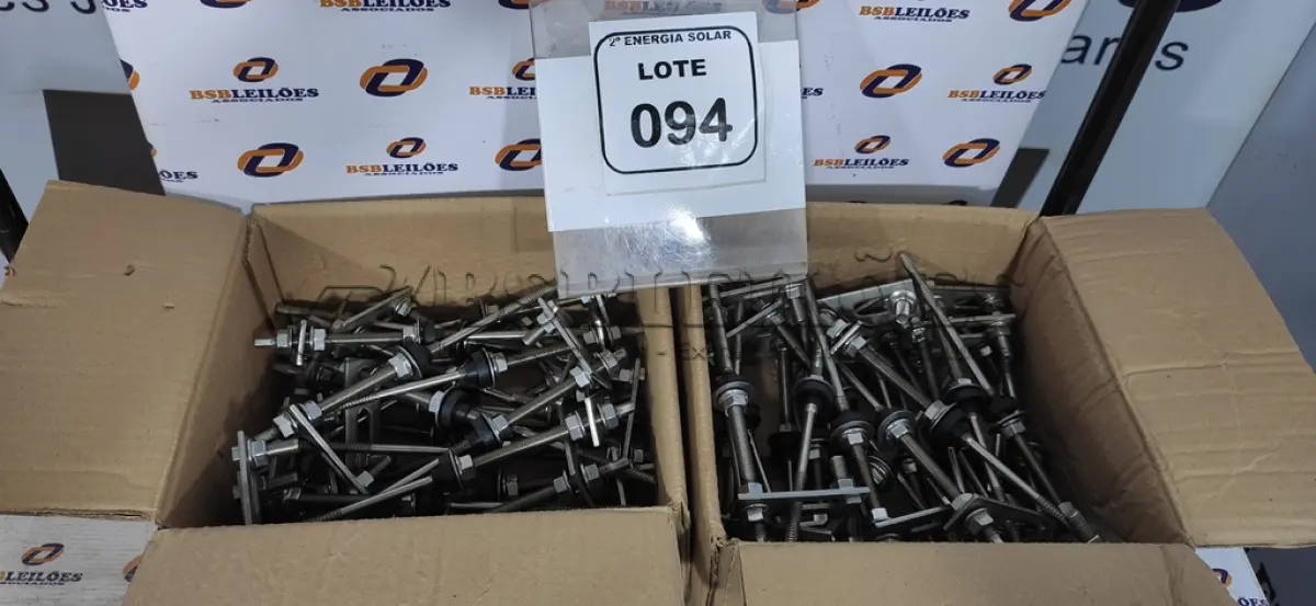LOTE 094 - 02 CAIXAS COM PARAFUSOS DE FIXAÇÃO METÁLICO M10 X 250MM AÇO INOX.  (NO ESTADO) ATENÇÃO! FAZER A VISITAÇÃO ANTES DE ARREMATAR, NÃO SABEMOS SE FUNCIONA, LEILÃO NÃO TEM GARANTIA E NEM DEVOLUÇÃO, SUJEITO A POSSÍVEIS AVARIAS VISÍVEIS/OCULTAS E/OU AUSÊNCIA DE COMPONENTES.