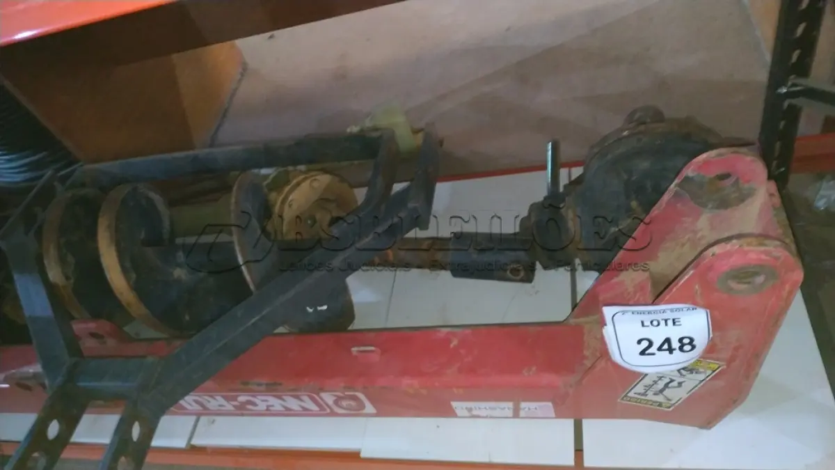 LOTE 248 - 01 PERFURADORA DE SOLO PARA TRATOR COM BRAÇO DE FORÇA. (NO ESTADO) ATENÇÃO! FAZER A VISITAÇÃO ANTES DE ARREMATAR, NÃO SABEMOS SE FUNCIONA, LEILÃO NÃO TEM GARANTIA E NEM DEVOLUÇÃO, SUJEITO A POSSÍVEIS AVARIAS VISÍVEIS/OCULTAS E/OU AUSÊNCIA DE COMPONENTES.