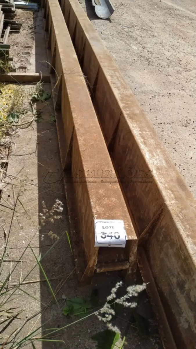 LOTE 346 - 01 FORMA EM FERRO PARA COLUNA. (NO ESTADO) ATENÇÃO! FAZER A VISITAÇÃO ANTES DE ARREMATAR, NÃO SABEMOS SE FUNCIONA, LEILÃO NÃO TEM GARANTIA E NEM DEVOLUÇÃO, SUJEITO A POSSÍVEIS AVARIAS VISÍVEIS/OCULTAS E/OU AUSÊNCIA DE COMPONENTES.