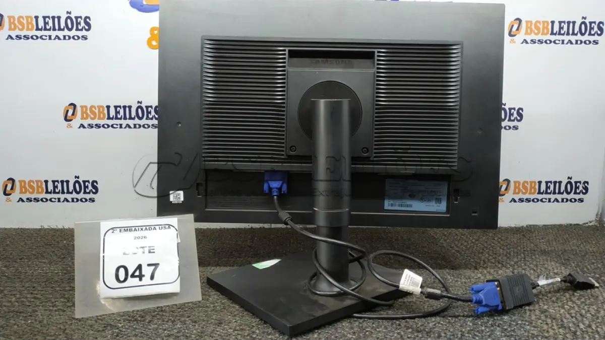 LOTE 047 - 01 MONITOR 22” MARCA SAMSUNG. (NO ESTADO EM QUE SE ENCONTRA. SUJEITO A AVARIAS OCULTAS/VISÍVEIS) AV9513X