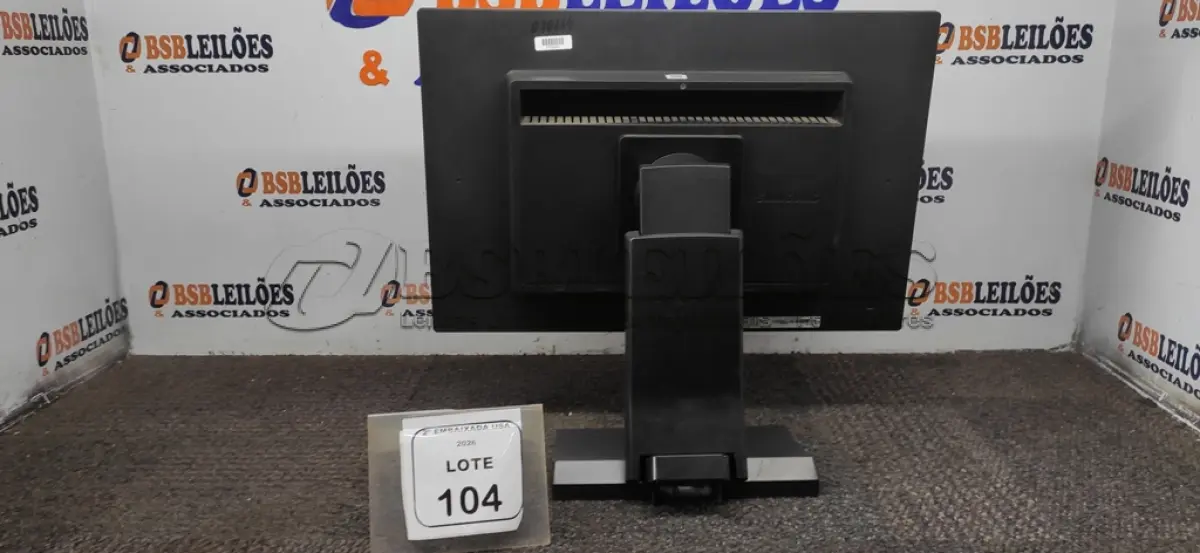 LOTE 104 - 01 MONITOR 22” MARCA SAMSUNG. (NO ESTADO EM QUE SE ENCONTRA. SUJEITO A AVARIAS OCULTAS/VISÍVEIS.) AV9655L