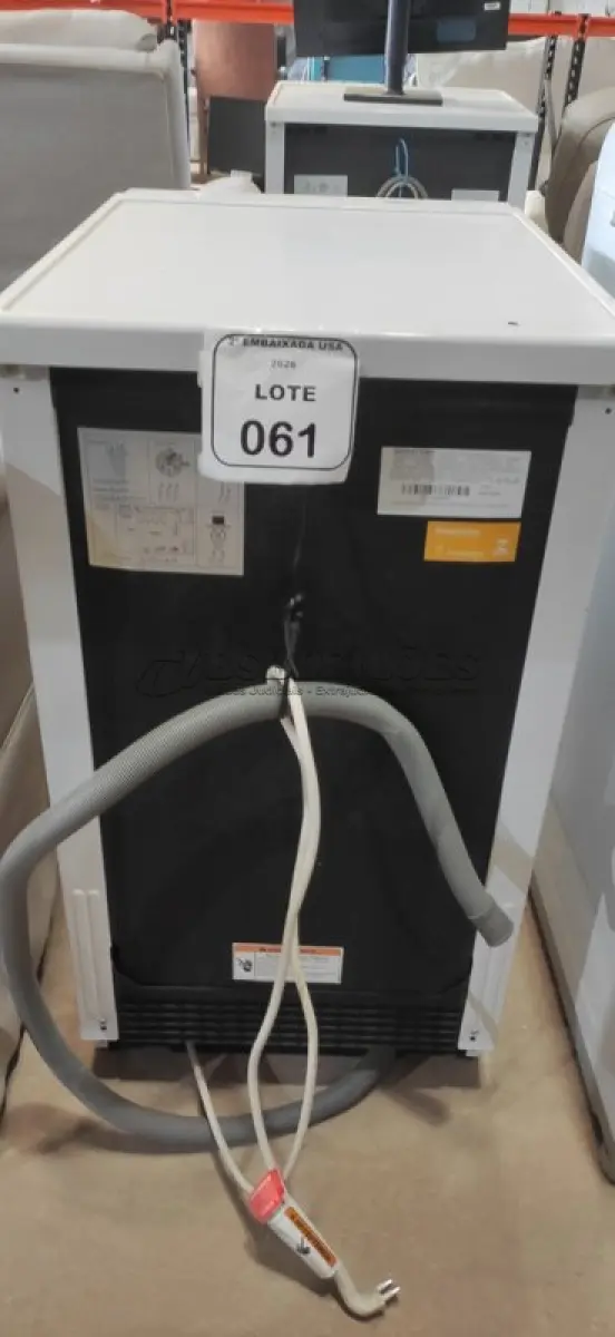 LOTE 061 - 01 LAVADORA DE LOUÇAS MARCA BRASTEMP 220V. (NO ESTADO EM QUE SE ENCONTRA. SUJEITO A AVARIAS OCULTAS/VISÍVEIS) AV9729G