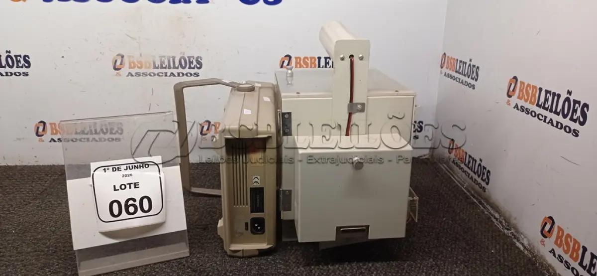 LOTE 060 - 01 MULTÍMETRO ANALÓGICOS MODELO MDM-8145 MARCA MINPA E 01 CAIXA DE CONDICIONAMENTO ANIMAL MODELO EP-102 COM PAINEL DE CONTROLE MODELO CS 0199 110V. (NO ESTADO) ATENÇÃO! FAZER A VISITAÇÃO ANTES DE ARREMATAR, NÃO SABEMOS SE FUNCIONA, LEILÃO NÃO TEM GARANTIA E NEM DEVOLUÇÃO, SUJEITO A POSSÍVEIS AVARIAS VISÍVEIS/OCULTAS E/OU AUSÊNCIA DE COMPONENTES.